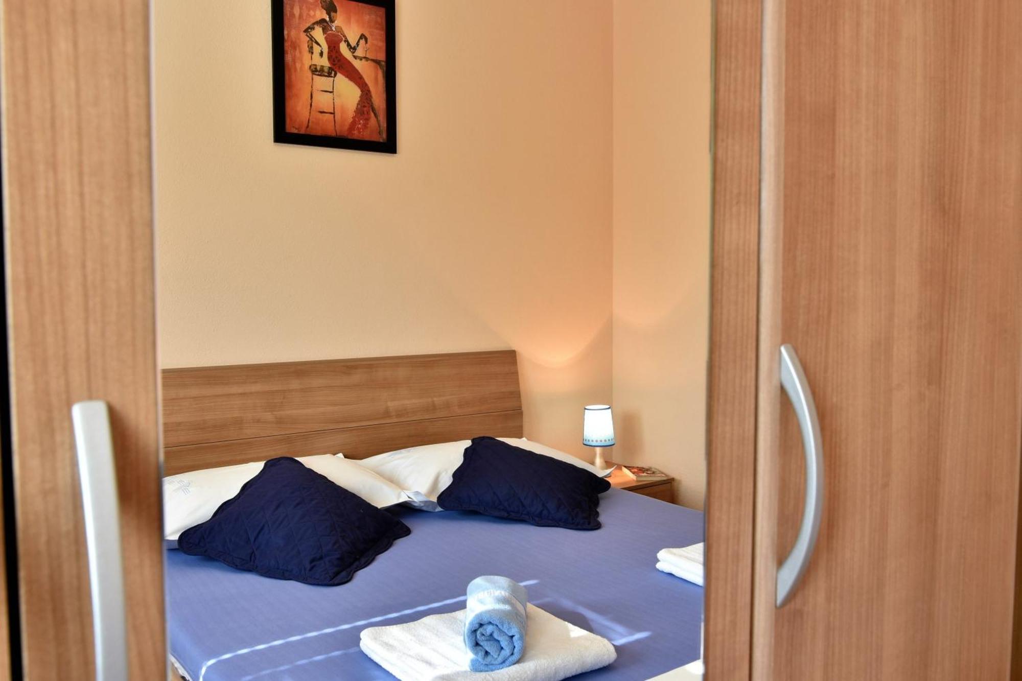 Apartmani Natasa Nino Jezera, Murter Room photo
